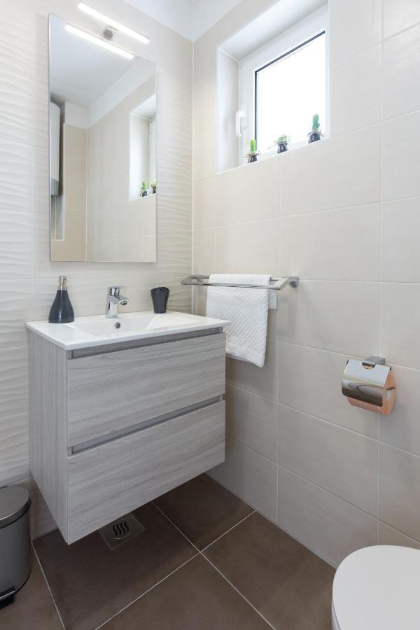 Apartments Kiara Punat Exterior photo